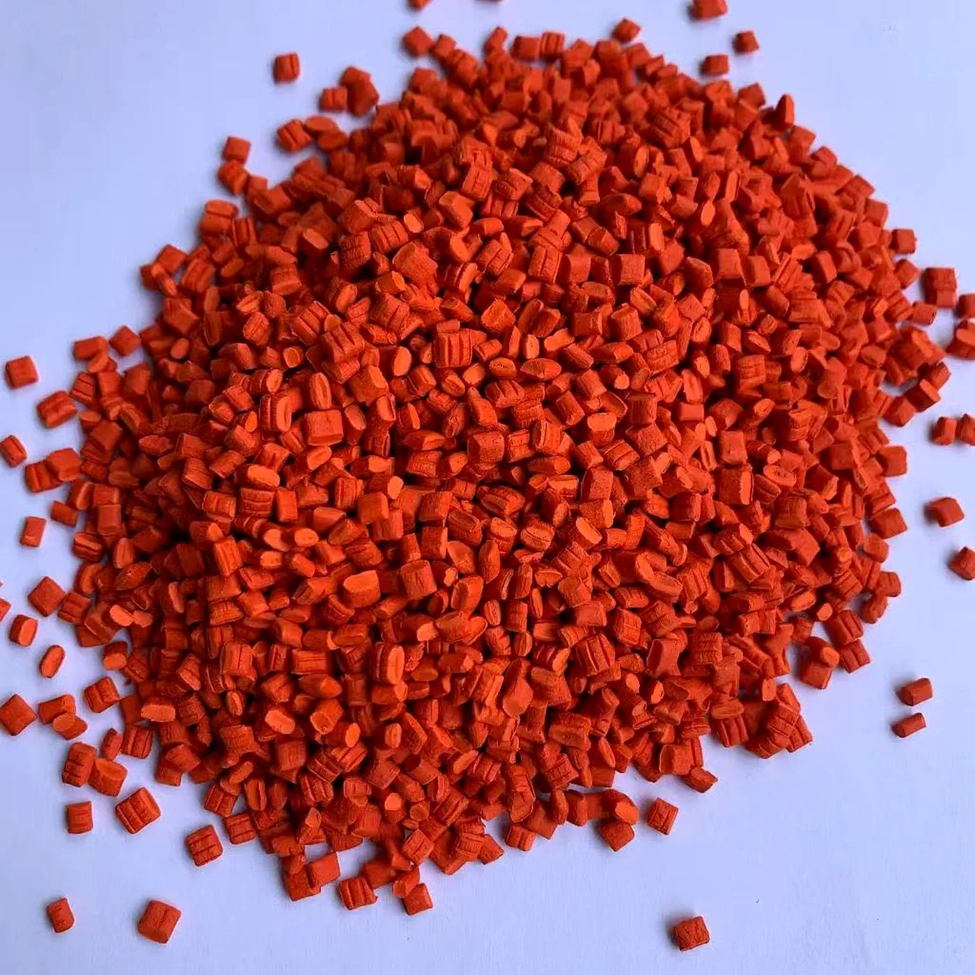 Orange HZD2720-EV oil-resistant EV cable compound pellets